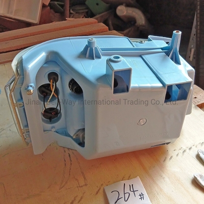 Sinotruk HOWO ダンプトラックスペアパーツ ヘッドランプ 左 Wg9716720001 重荷用に最適