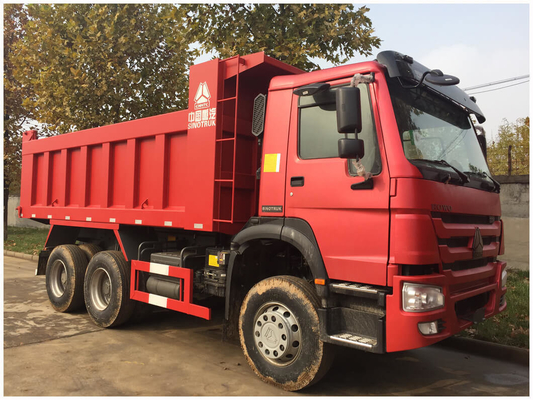 25 トン Sinotruk HOWO ダンプトラック 5800*2300*1500 寸法とエンジン容量>8L