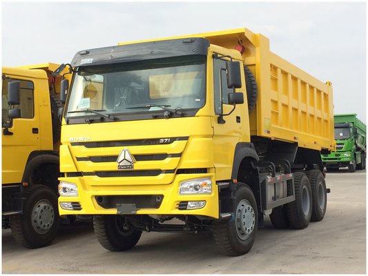 25 トン Sinotruk HOWO ダンプトラック 5800*2300*1500 寸法とエンジン容量>8L