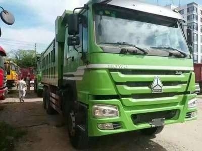 あなたのニーズに合わせたシノトラックHOWO 6X4ダンプトラック