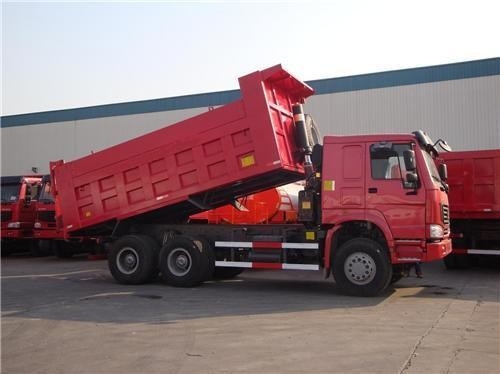 シノトラクの ≤ 5 シート用 371HP HOWO ターン・トラック