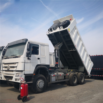 6X4 シャックマンとHOWO ダンプトラック 10 輪 配置付き中古 ターパートラック
