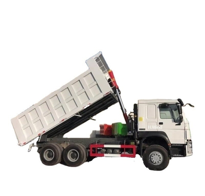 6X4 シャックマンとHOWO ダンプトラック 10 輪 配置付き中古 ターパートラック