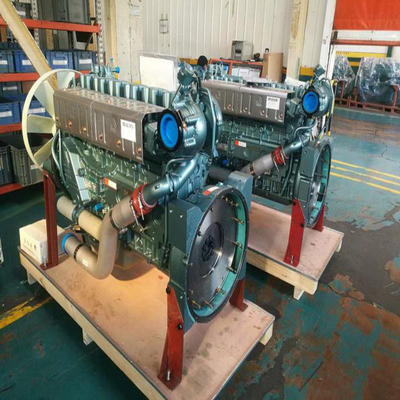 1052x544x808mm HOWO トラック シノトラック ディーゼルエンジン Wd615.47 水冷却シリンダー