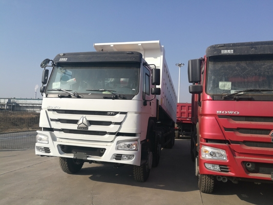 ハイデュティ Sinotruk HOWO 手動トランスミッションのティッパートラック